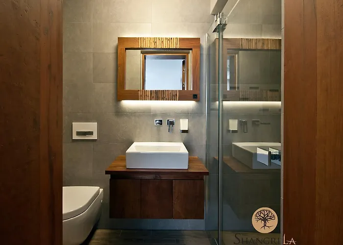 Shangri La (adults Only) Nočitev z zajtrkom Ljubljana