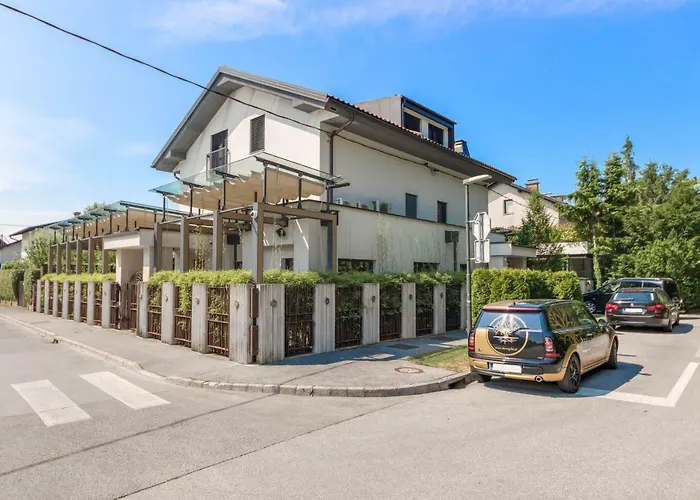 Bed & Breakfast Shangri La (adults Only)