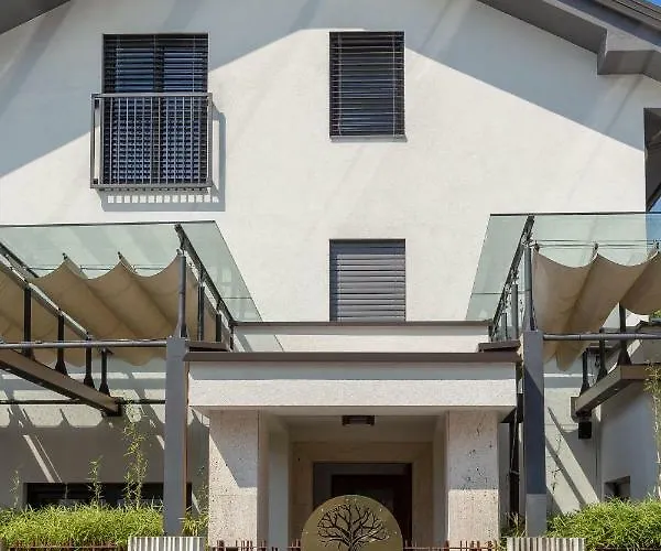 Shangri La (adults Only)